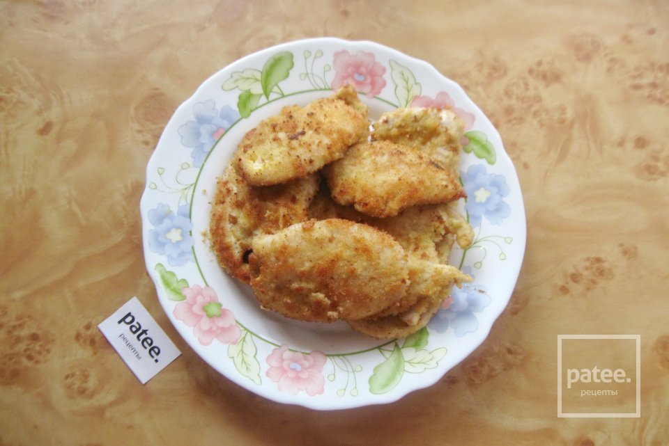 Отбивные из куриной грудки в сухарях - Шаг 9