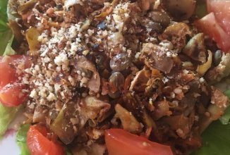 Салат из стручковой фасоли с яйцом.