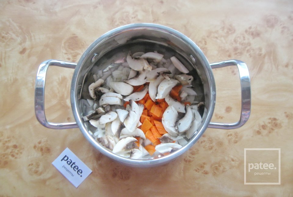Курица с грибами и лапшой удон - Шаг 4