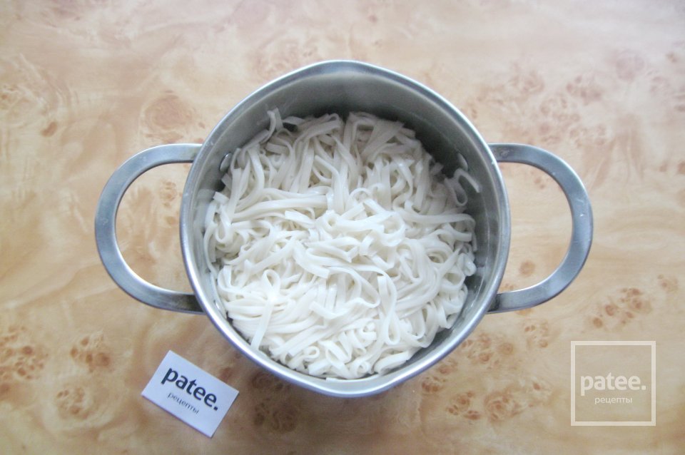 Курица с грибами и лапшой удон - Шаг 10