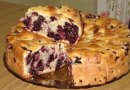 Пирог с чёрной смородиной
