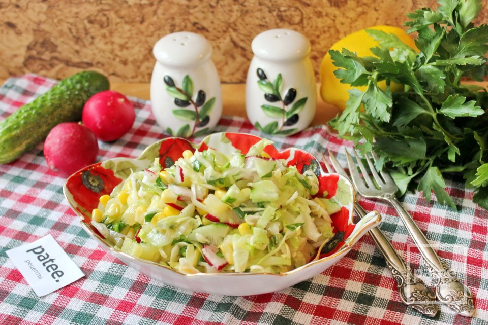 Легкий салат с ананасом и весенними овощами - Шаг 10