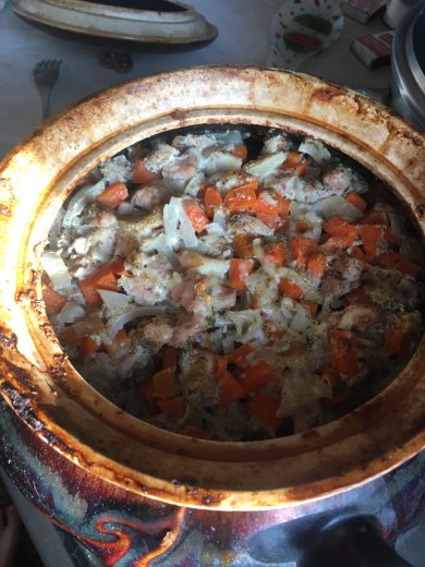 Жаркое из свинины в горшочках