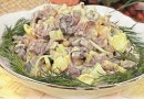 Салат мясной с грибами