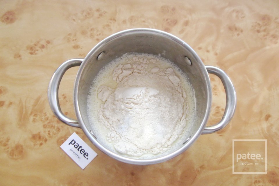 Блинчики с индейкой, яйцом и зеленым луком - Шаг 4