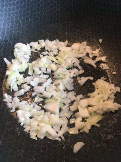 Чесночно-сливочная паста с креветками - Шаг 1