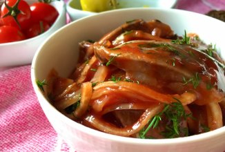 Селёдка в томатном соусе.