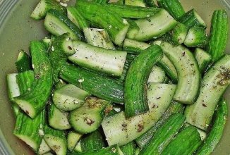 Малосольные огурцы