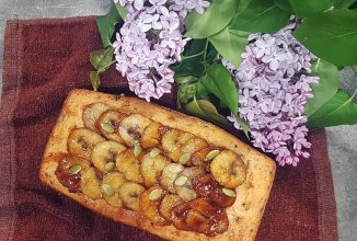 Банановый кекс с карамелизированными бананами