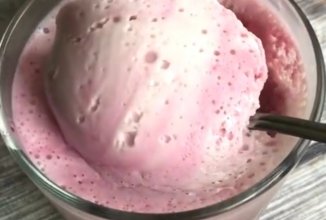 Нежное суфле со вкусом ягод