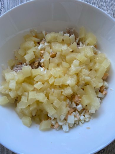 Салат с курицей и ананасом - Шаг 4