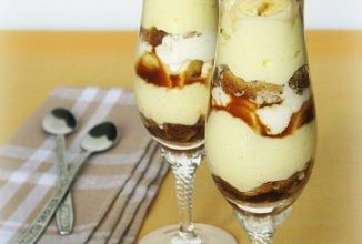 Трайфл с бананами и кофе