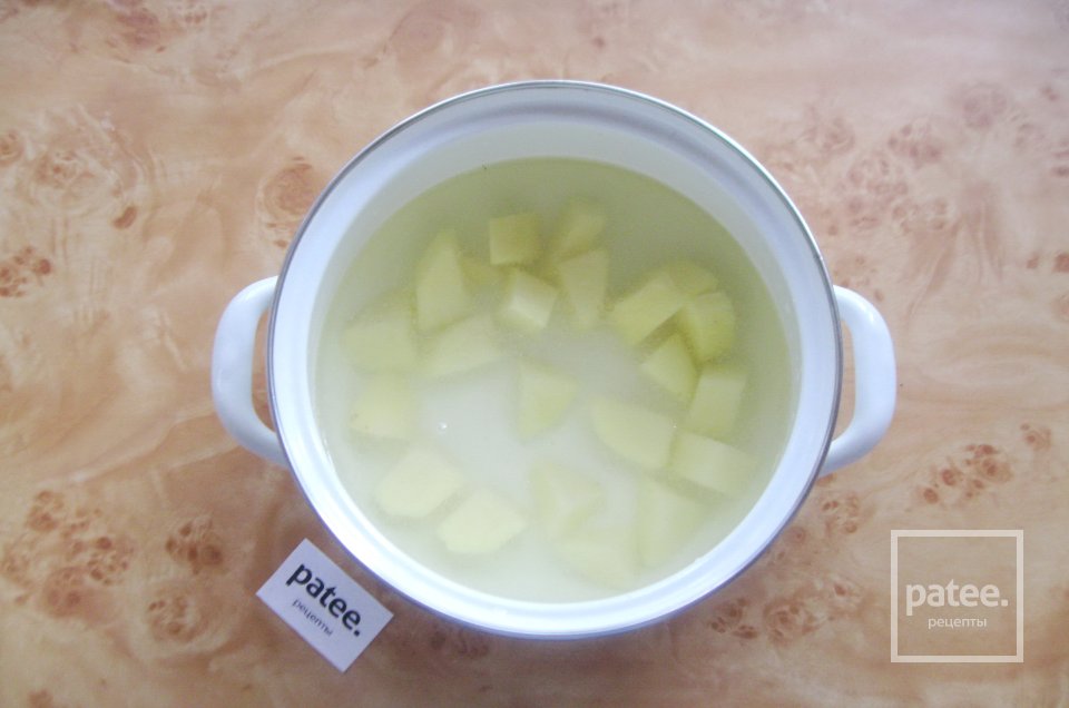 Суп с рисом и колбасными изделиями - Шаг 2