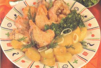 Жареный минтай с брокколи