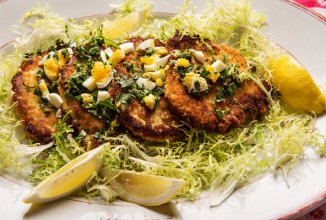 Свинина, запеченная с лимоном и петрушкой