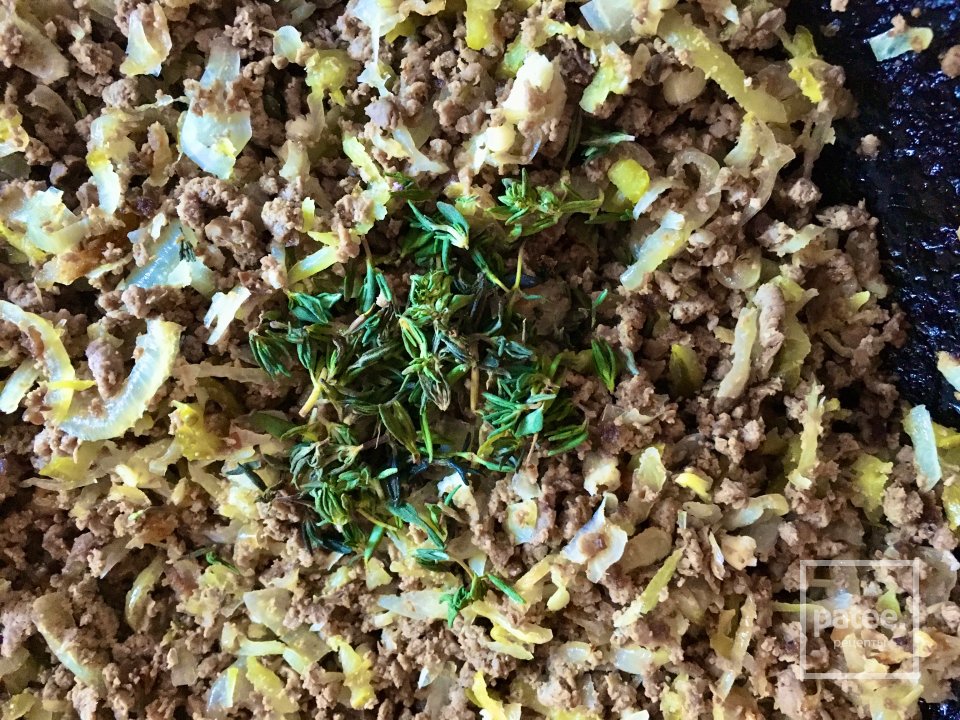 Пирог с варёным сердцем и капустой. - Шаг 7