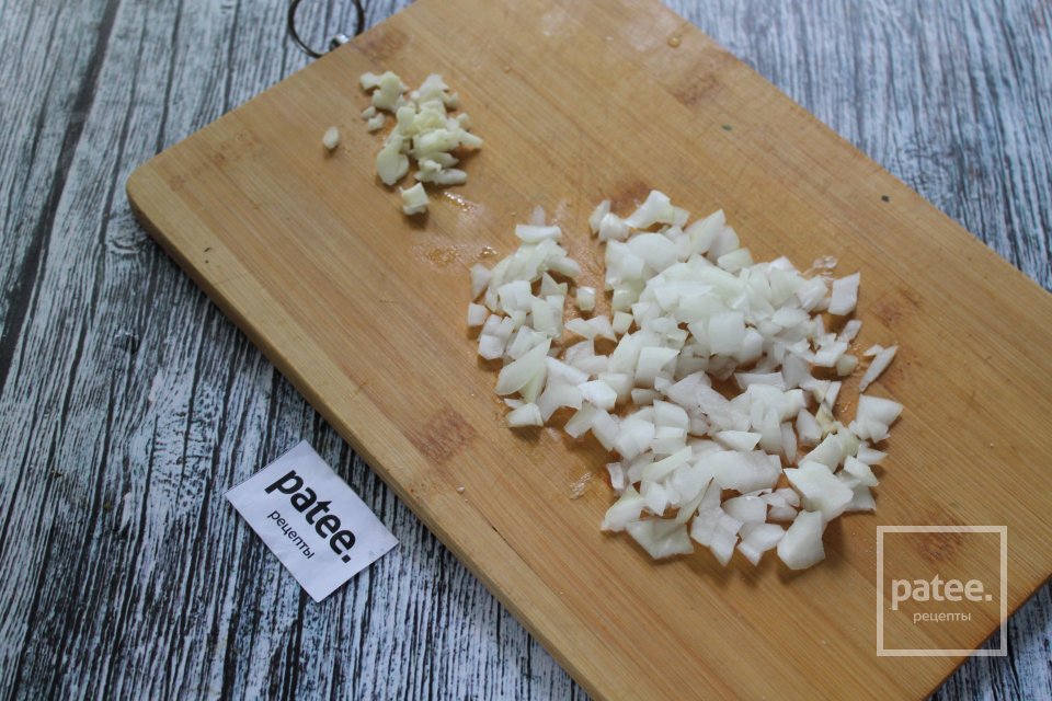 Овощные голубцы из пекинской капусты в сметанном соусе - Шаг 2