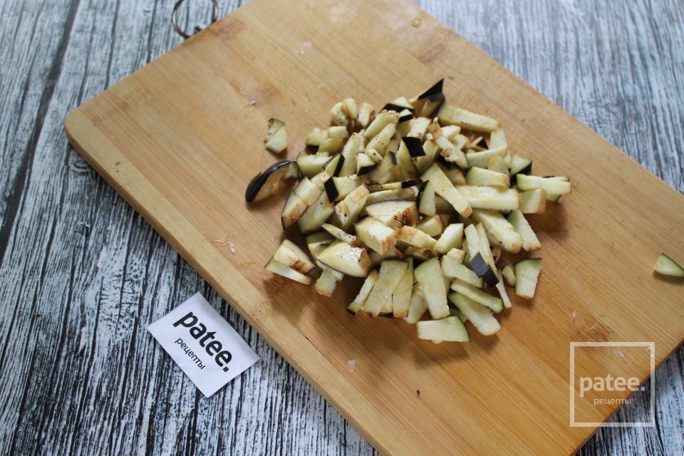 Овощные голубцы из пекинской капусты в сметанном соусе - Шаг 4