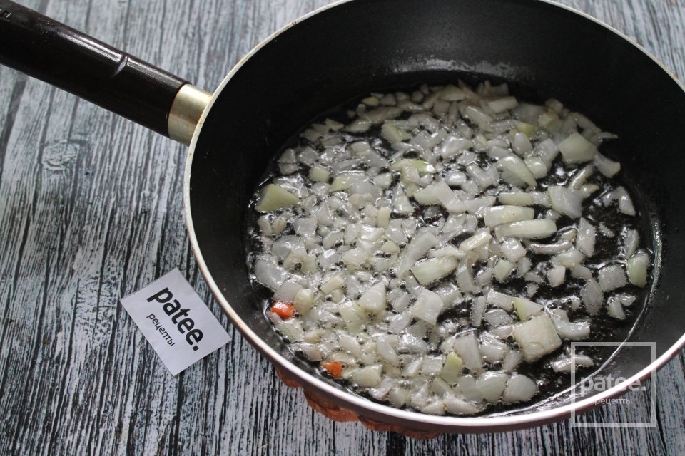 Овощные голубцы из пекинской капусты в сметанном соусе - Шаг 9