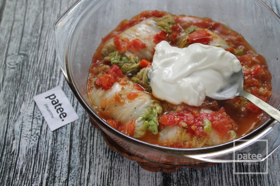 Овощные голубцы из пекинской капусты в сметанном соусе - Шаг 17