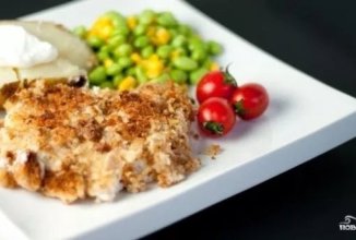 Куринные грудки в сметанном соусе.