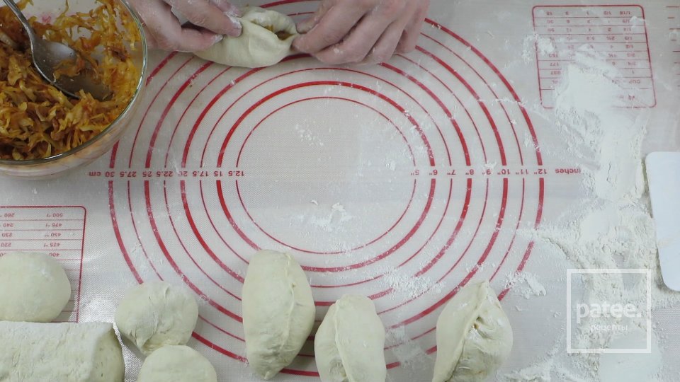 Жареные пирожки с капустой - Шаг 3