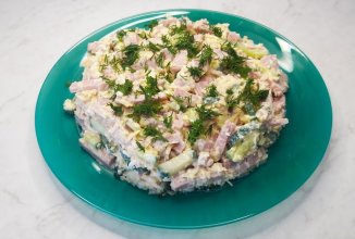 Салат "Неженка" с ветчиной