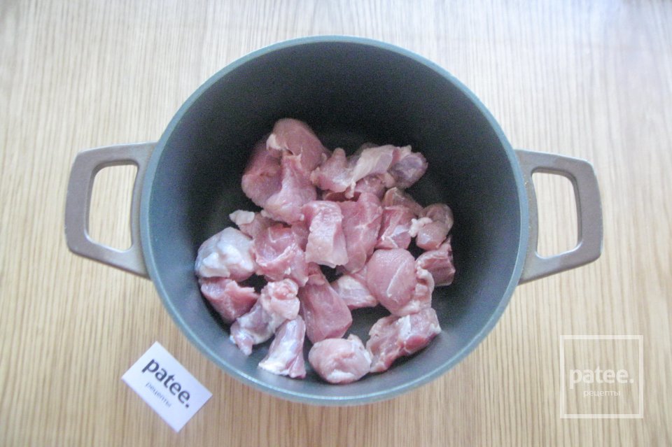 Жаркое из свинины с цветной капустой и картофелем - Шаг 2