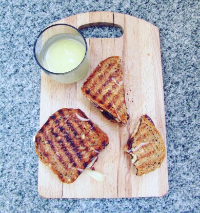 Сендвичи с шоколадной пастой и бананами - Шаг 1