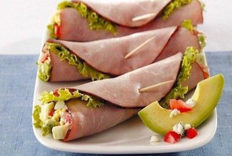 РУЛЕТИКИ ИЗ ВЕТЧИНЫ