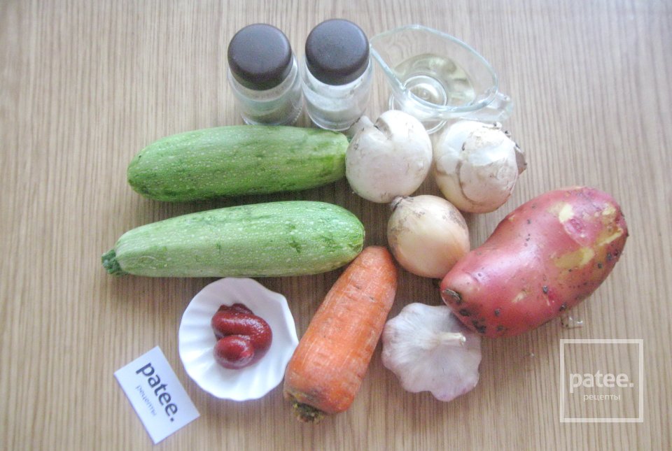 Овощное рагу с грибами в томатном соусе - Шаг 1