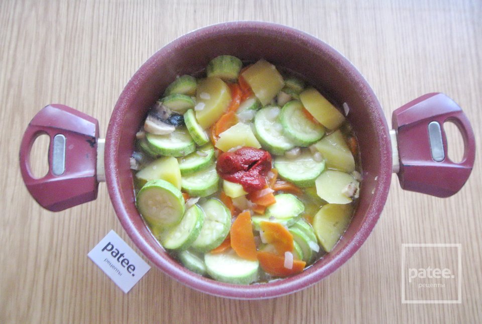 Овощное рагу с грибами в томатном соусе - Шаг 8