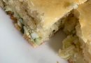 Пирог с картофелем, яйцом и зелёным луком