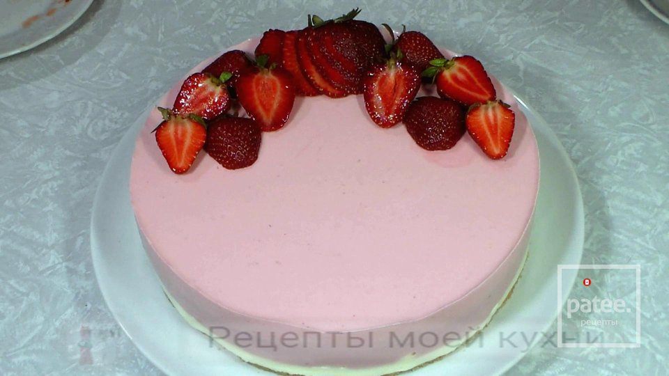 Чизкейк с клубникой без выпечки - Шаг 13