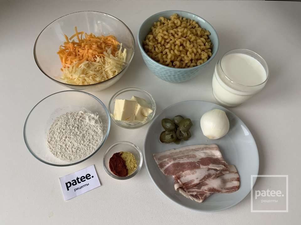 Mac'n'cheese с беконом и луком - Шаг 1