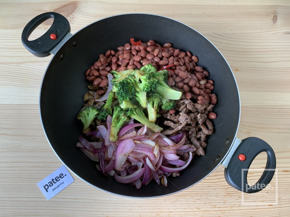 Стир-фрай с говядиной, фасолью и овощами - Шаг 10