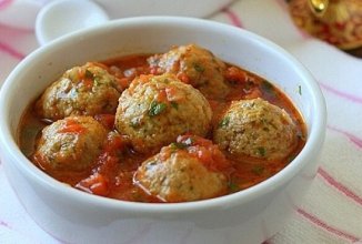 Тефтели с сыром в томатном соусе
