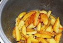 Картошка жареная в мультиварке