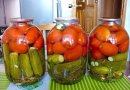 Маринованные огурцы и помидоры