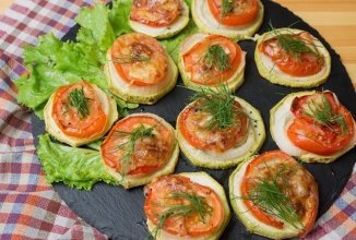 Острая закуска из помидоров