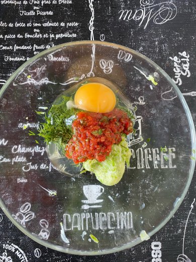 Кабачковые оладушки без муки с зеленью или просто омлет с кабачком - Шаг 4