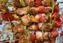 Куриные шашлычки с овощами