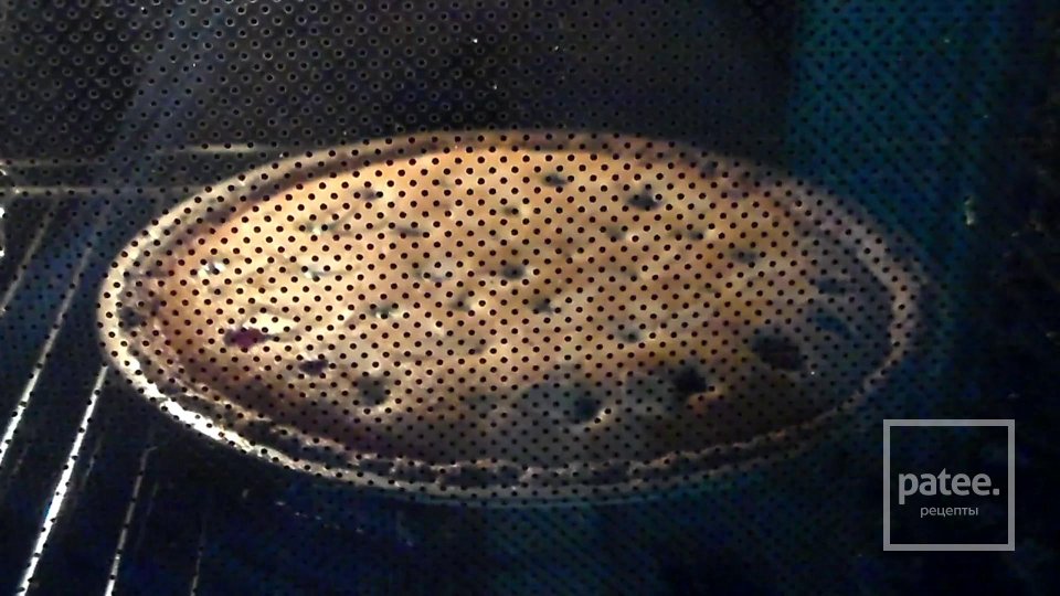 Тарт с очень нежным миндальным кремом и черной смородиной - Шаг 12