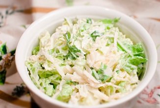 Салат из пекинской капусты с курицей