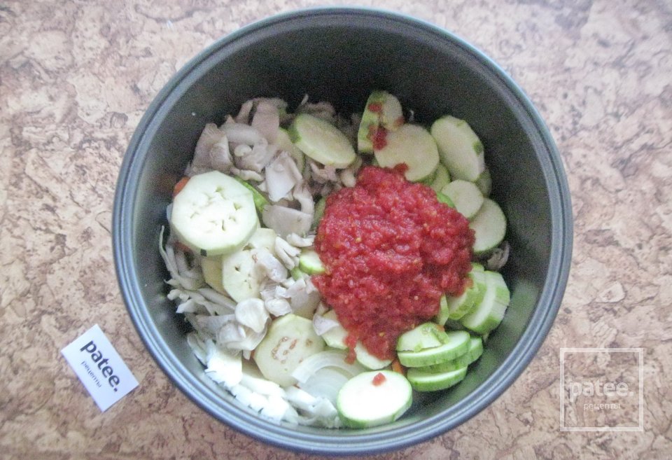 Овощная икра с вешенками в мультиварке - Шаг 7