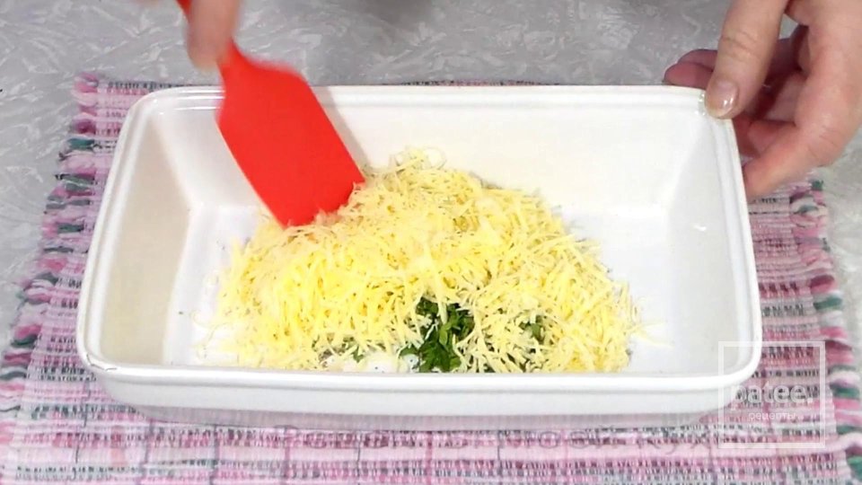 Молодые кабачки лодочки в духовке. С сыром и специями - Шаг 5