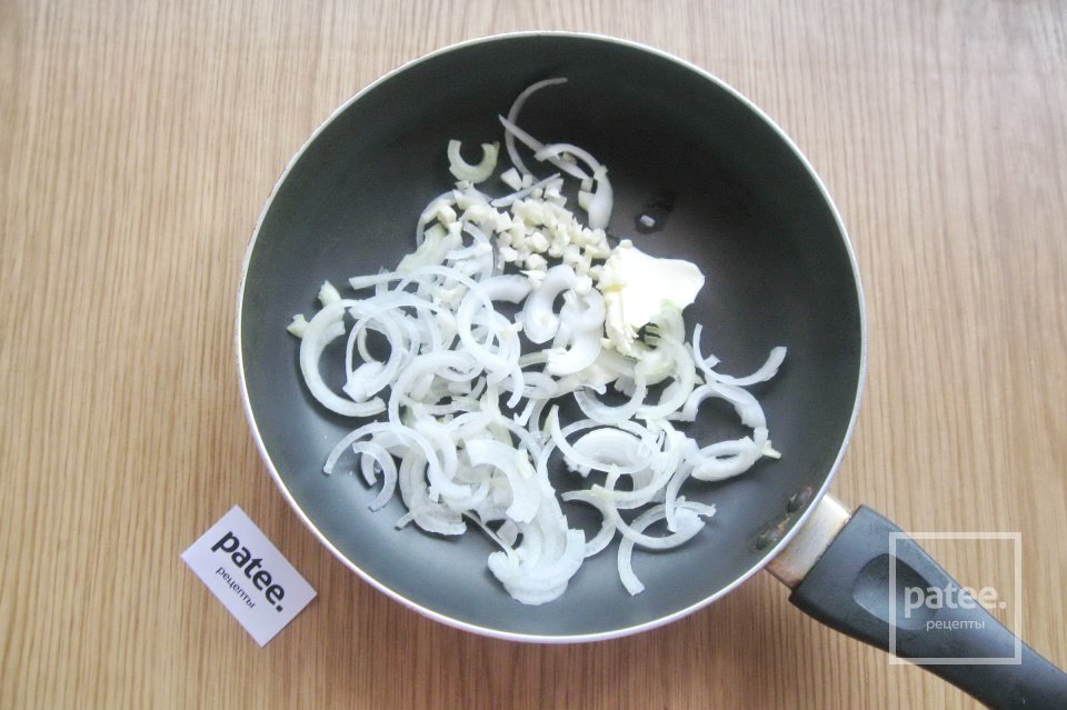 Куриное филе с грибами в сметане - Шаг 3