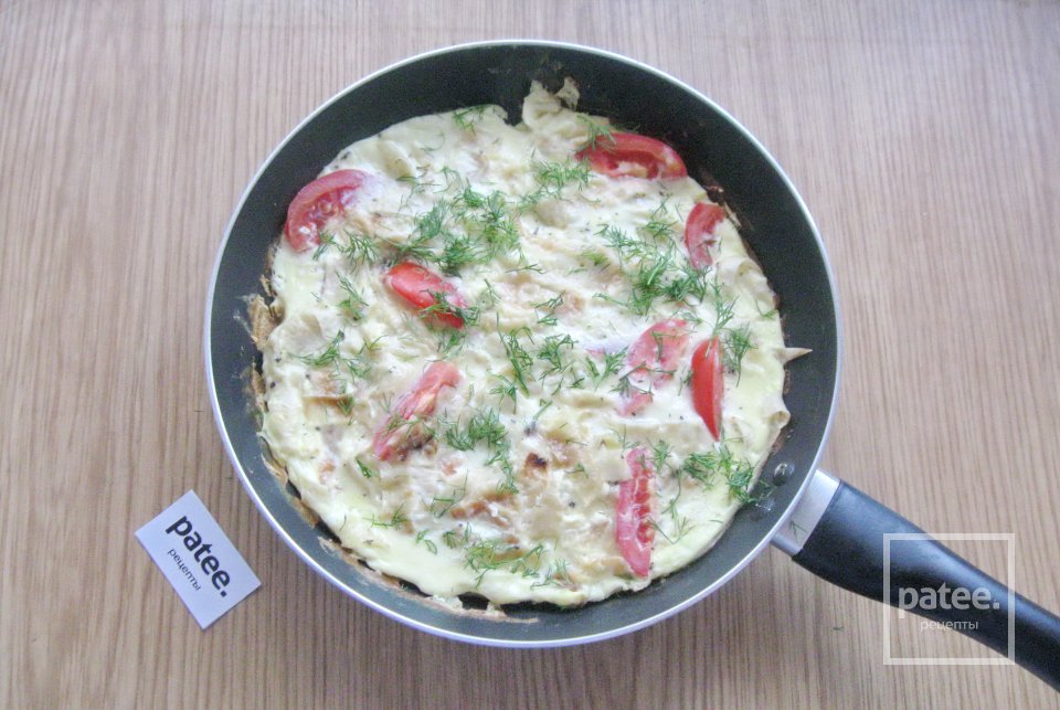 Омлет с  лавашом и помидорами - Шаг 12