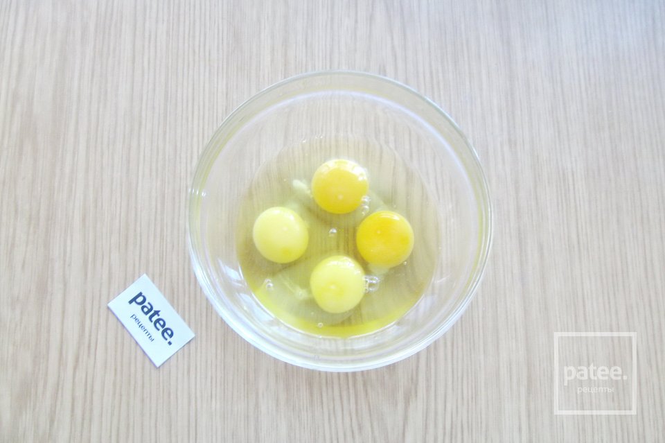 Омлет с  лавашом и помидорами - Шаг 2