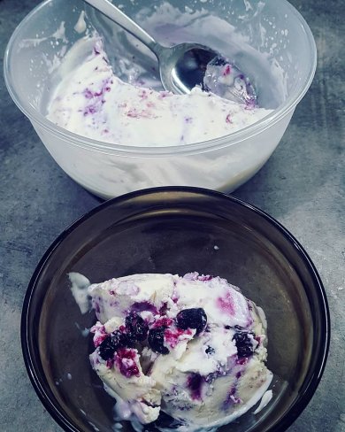 Сливочное мороженое с ягодами - Шаг 1